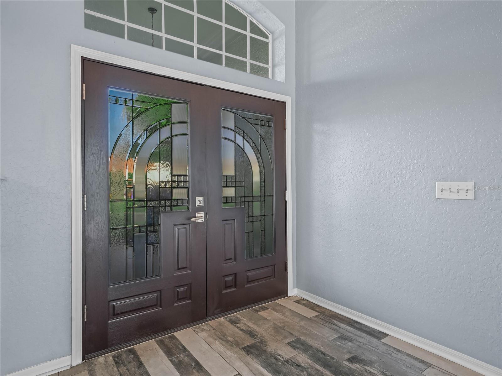 Listing photo id 1 for 3504 Kilmer Drive