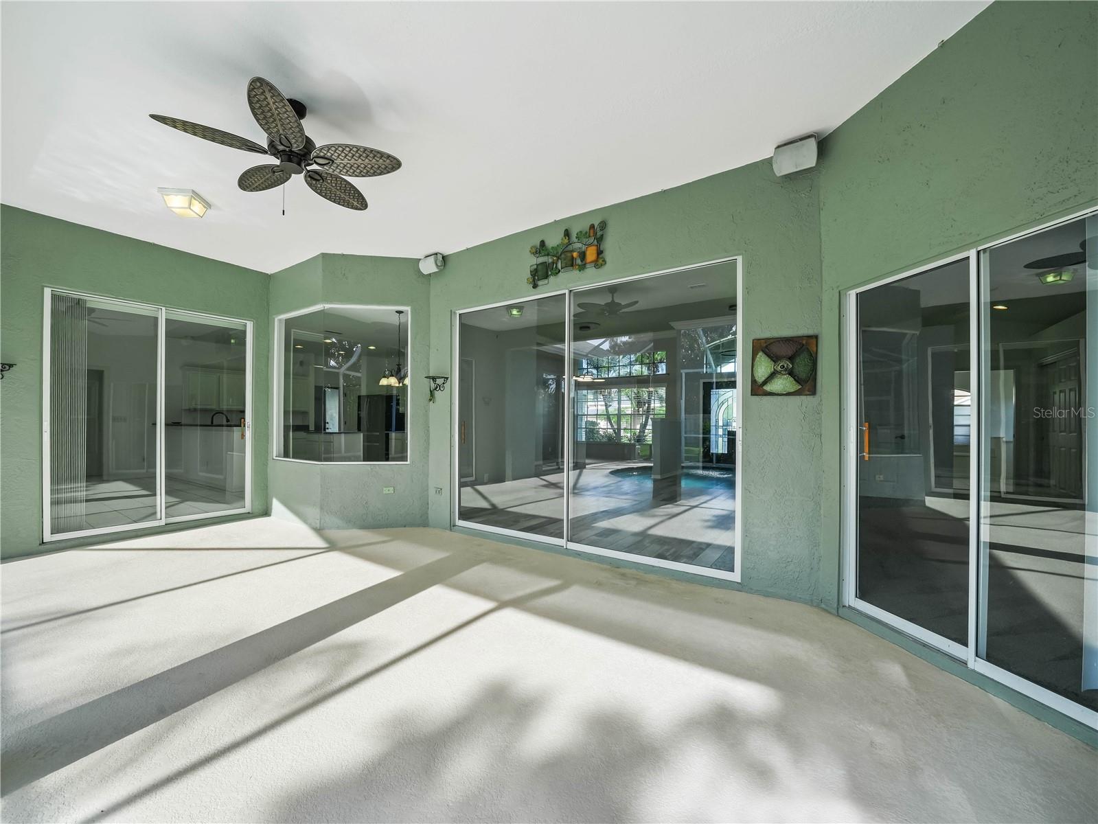 Listing photo id 35 for 3504 Kilmer Drive