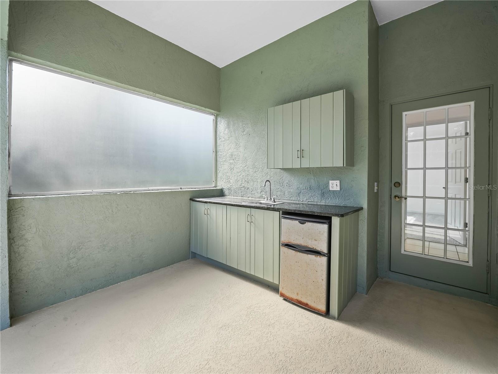 Listing photo id 39 for 3504 Kilmer Drive