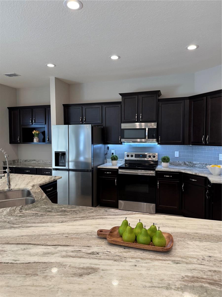 Image 13 of 63 For 5829 Valentino Way