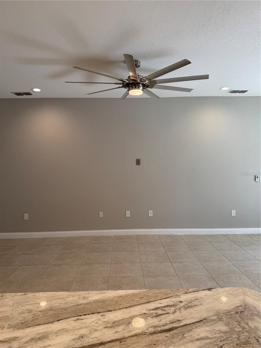 Image 23 of 63 For 5829 Valentino Way