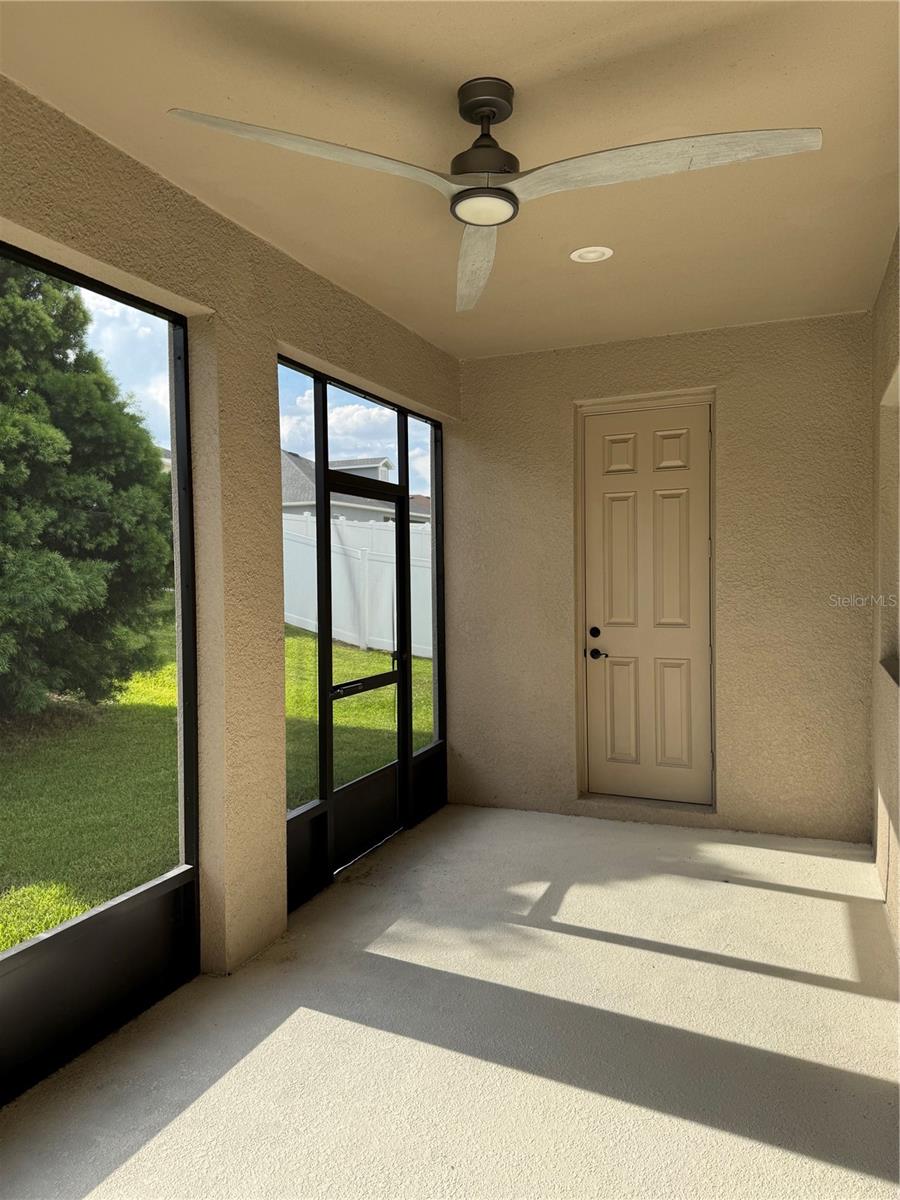 Image 52 of 63 For 5829 Valentino Way