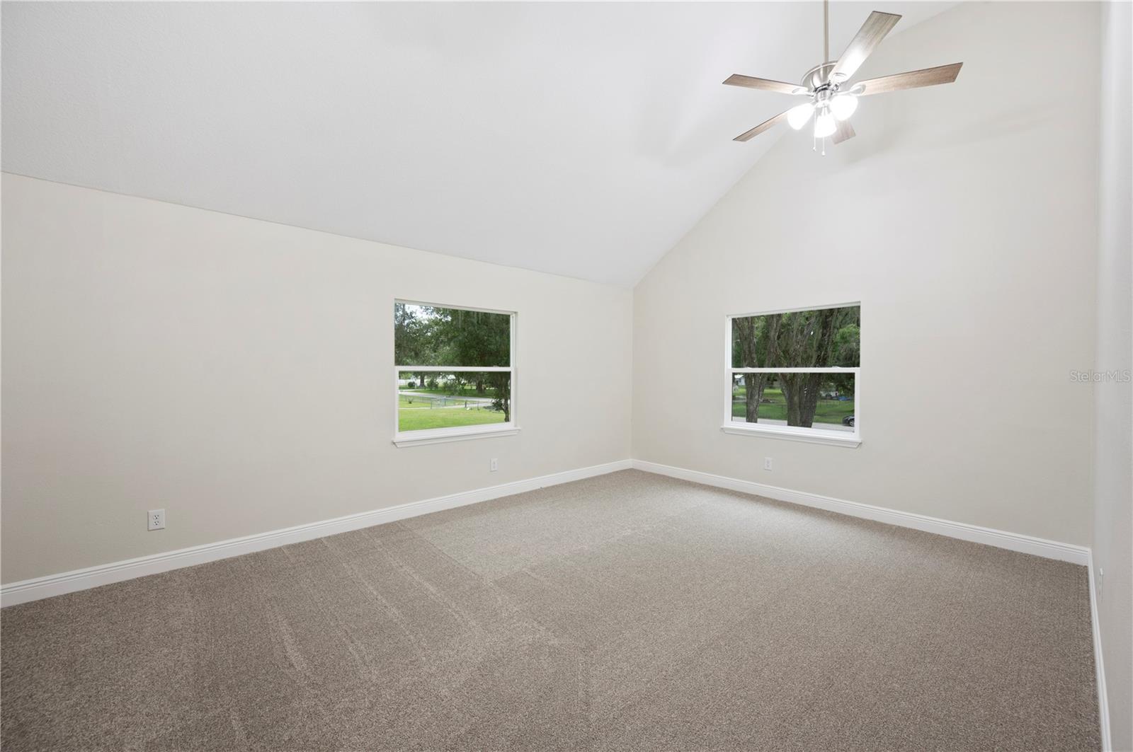 Image 11 of 41 For 4215 Glenoak Drive N