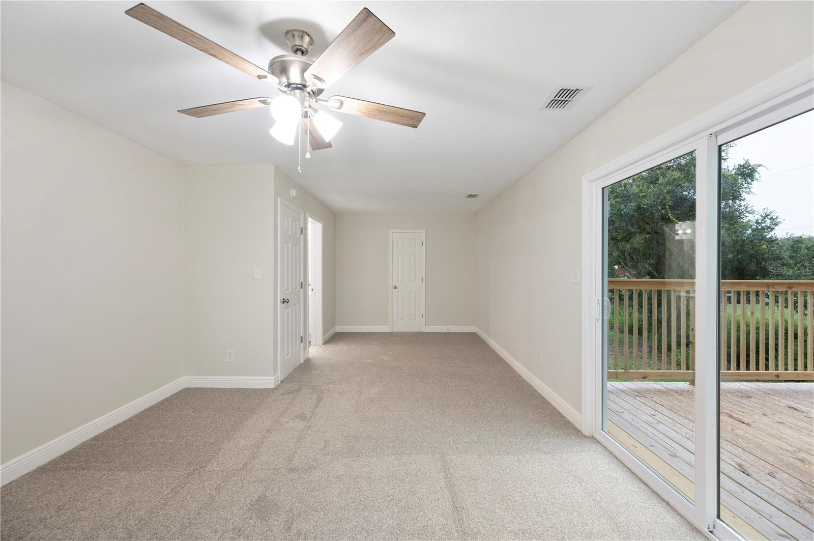 Image 14 of 41 For 4215 Glenoak Drive N
