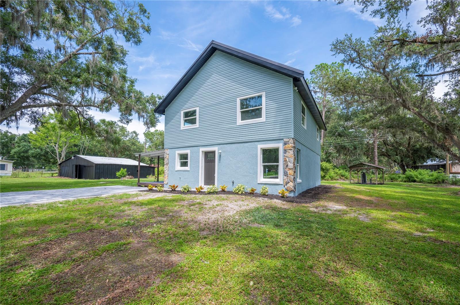 Image 31 of 41 For 4215 Glenoak Drive N