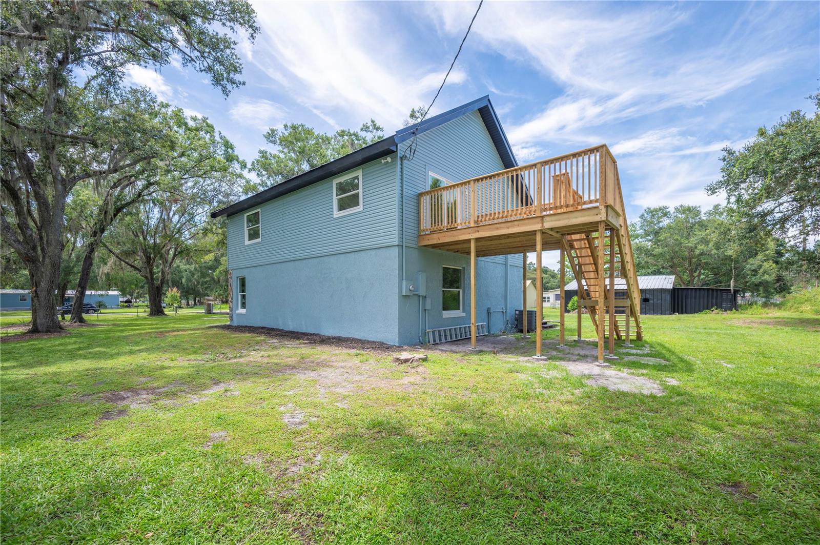Image 33 of 41 For 4215 Glenoak Drive N