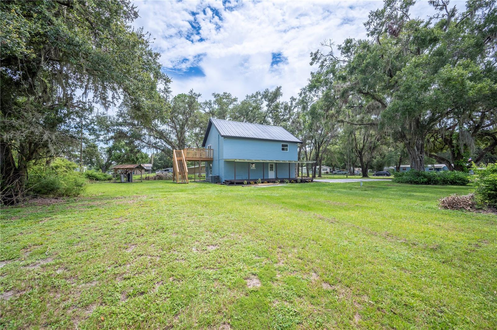 Image 39 of 41 For 4215 Glenoak Drive N