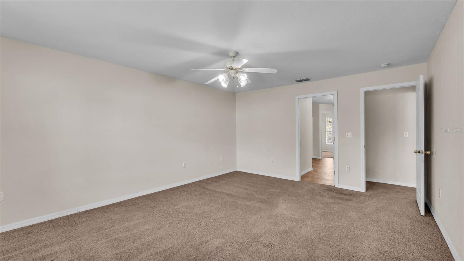 Image 24 of 40 For 6743 Highlands Creek Boulevard