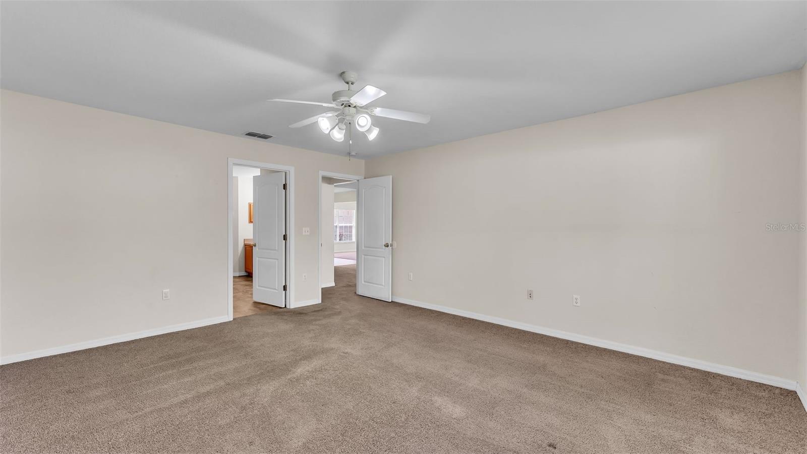 Image 25 of 40 For 6743 Highlands Creek Boulevard