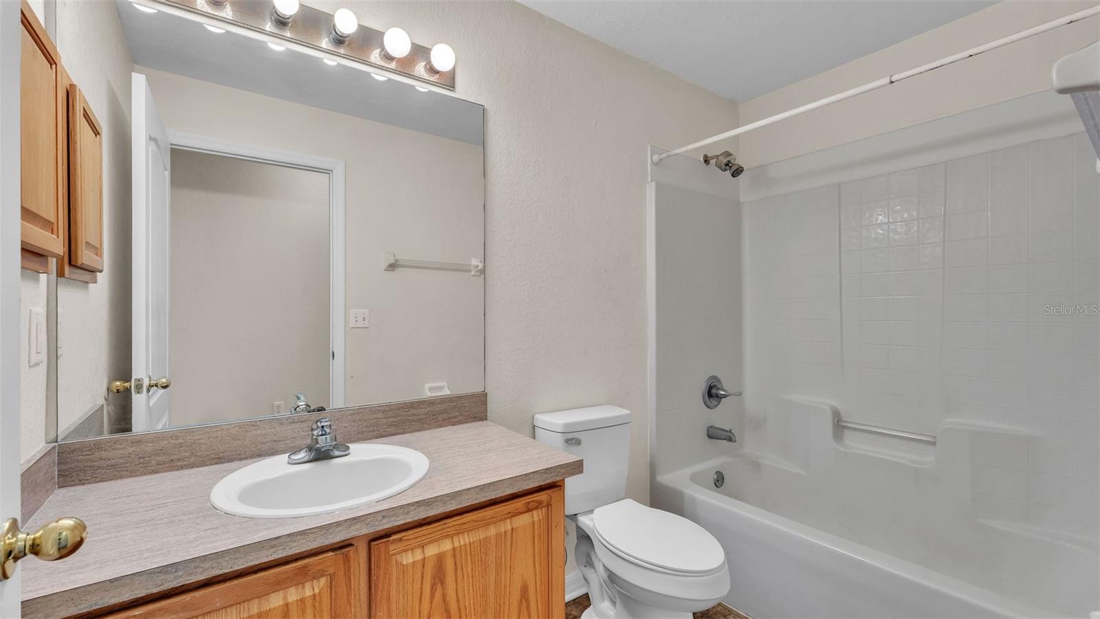 Image 35 of 40 For 6743 Highlands Creek Boulevard