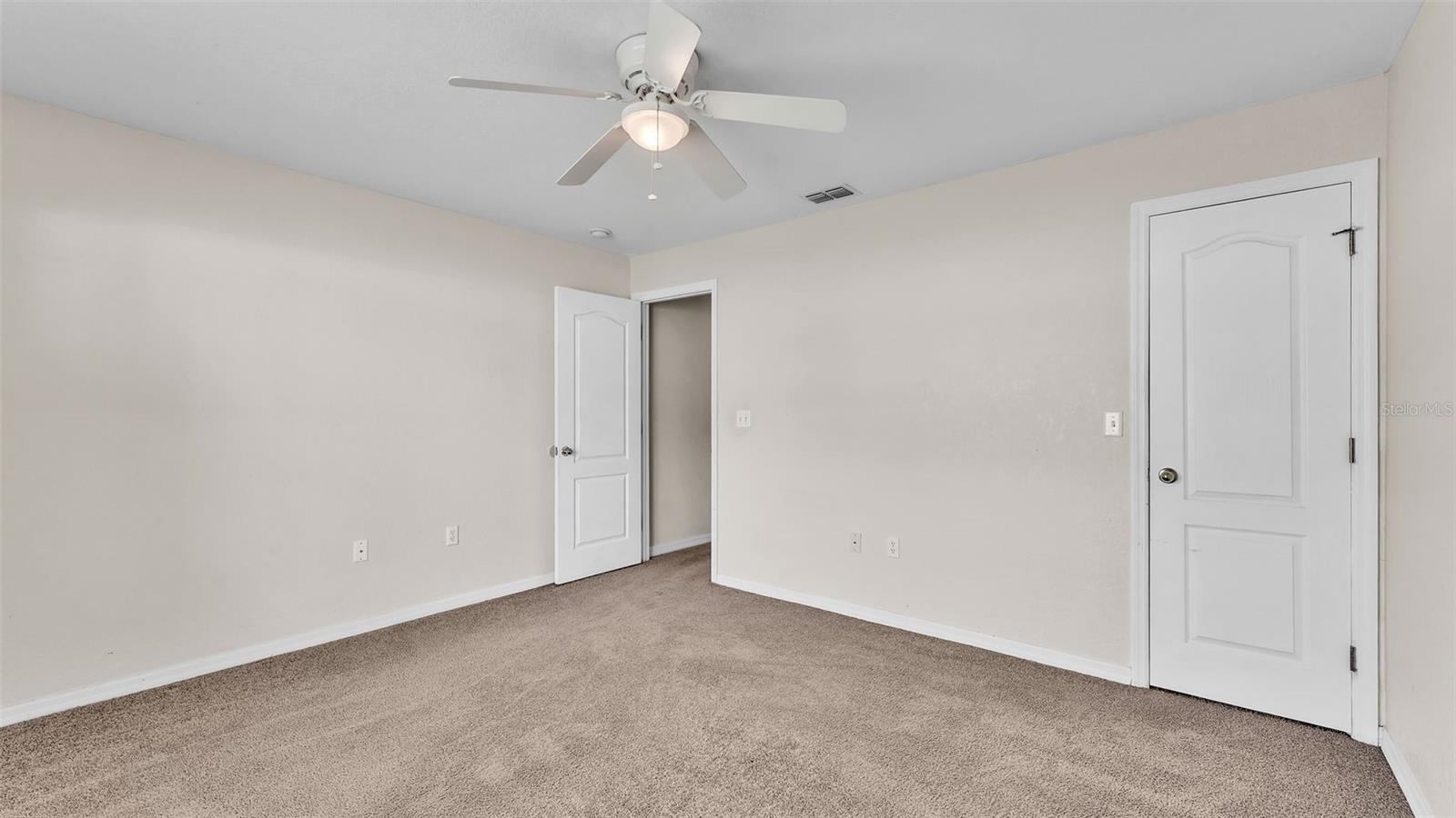 Image 37 of 40 For 6743 Highlands Creek Boulevard