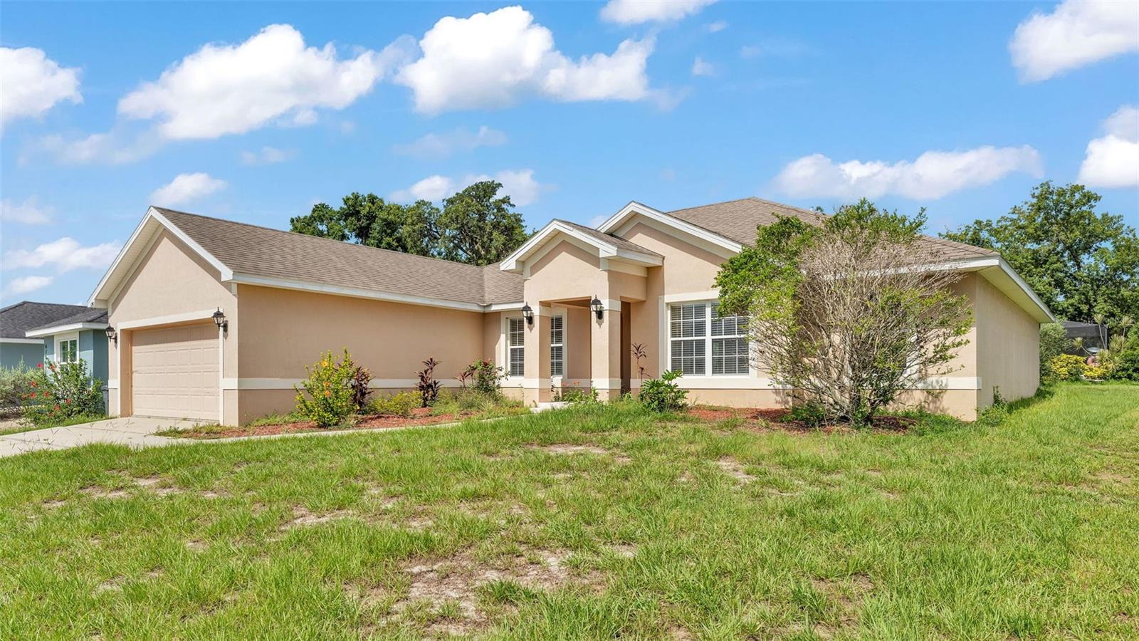 Image 7 of 40 For 6743 Highlands Creek Boulevard