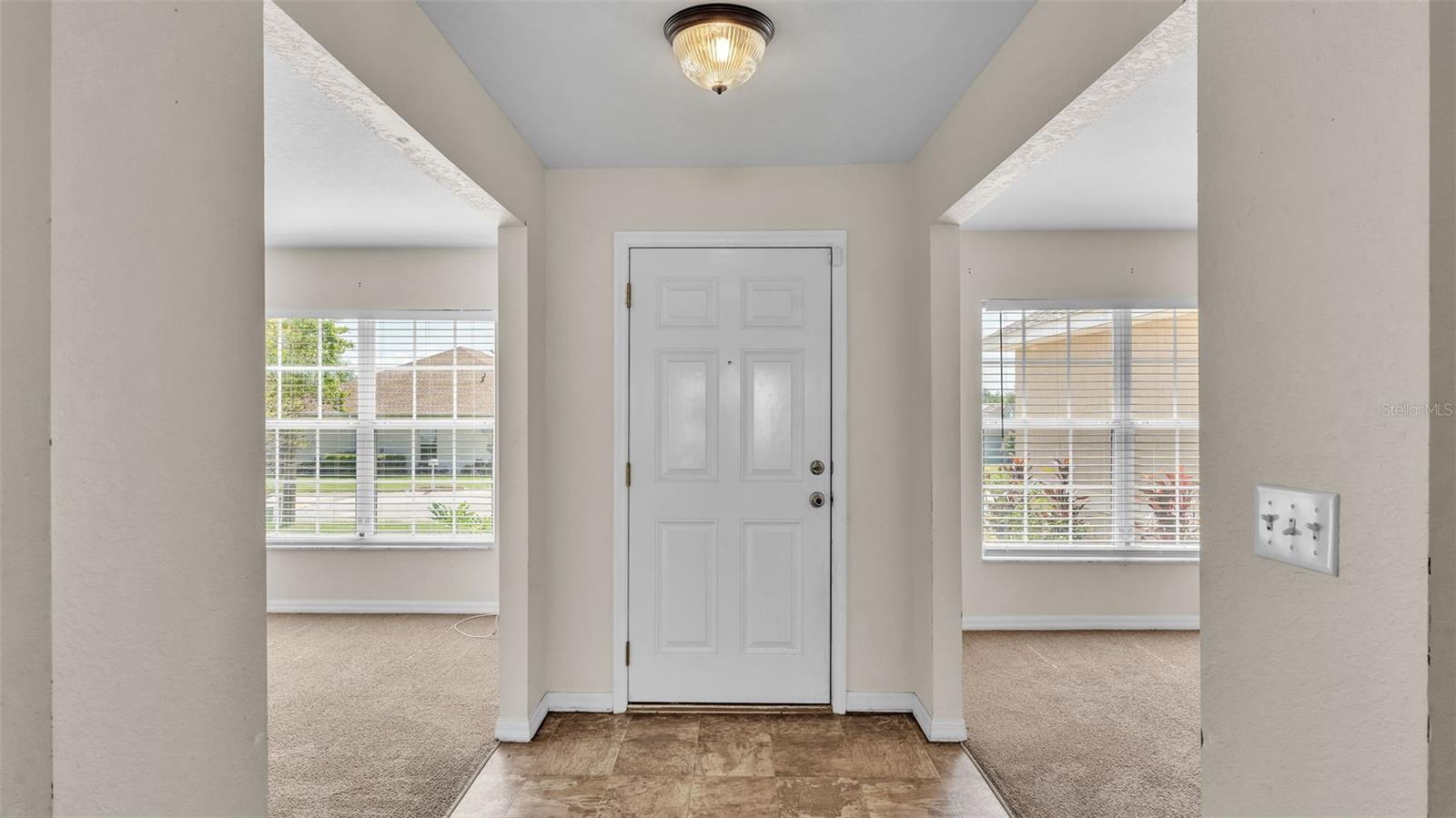 Image 9 of 40 For 6743 Highlands Creek Boulevard