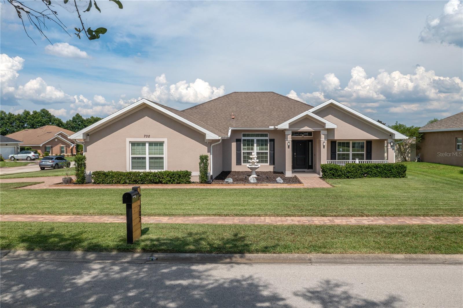 Details for 702 Country Walk Cove, EAGLE LAKE, FL 33839