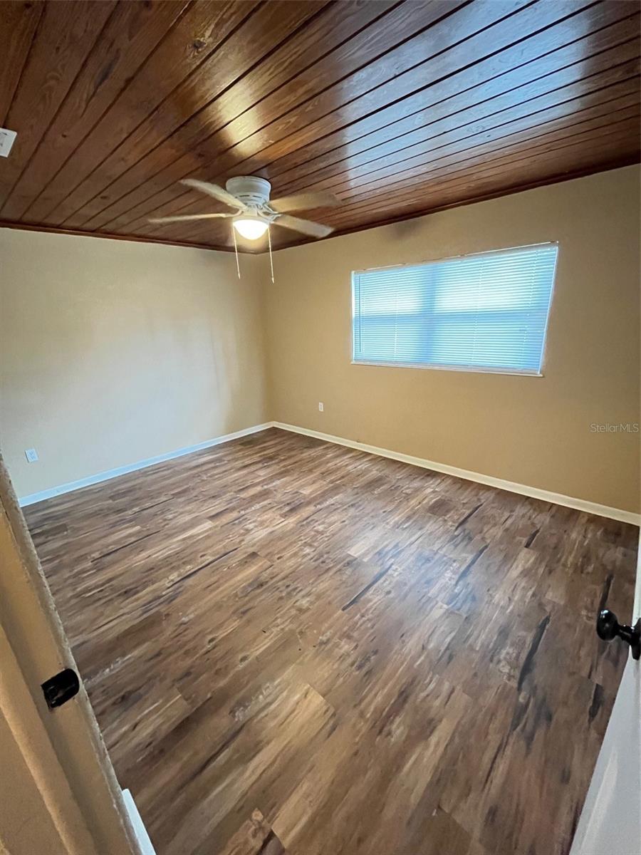 Image 5 of 9 For 1736 3rd Street Nw B