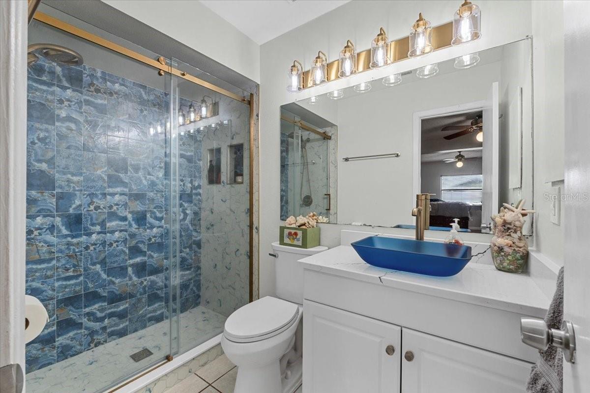 Listing photo id 23 for 512 Hilldale Road