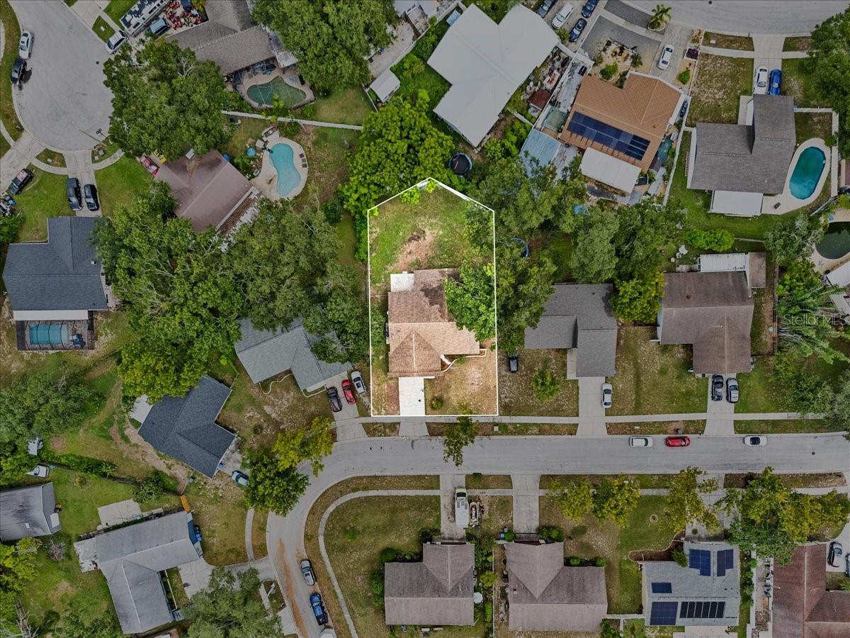 Listing photo id 5 for 512 Hilldale Road