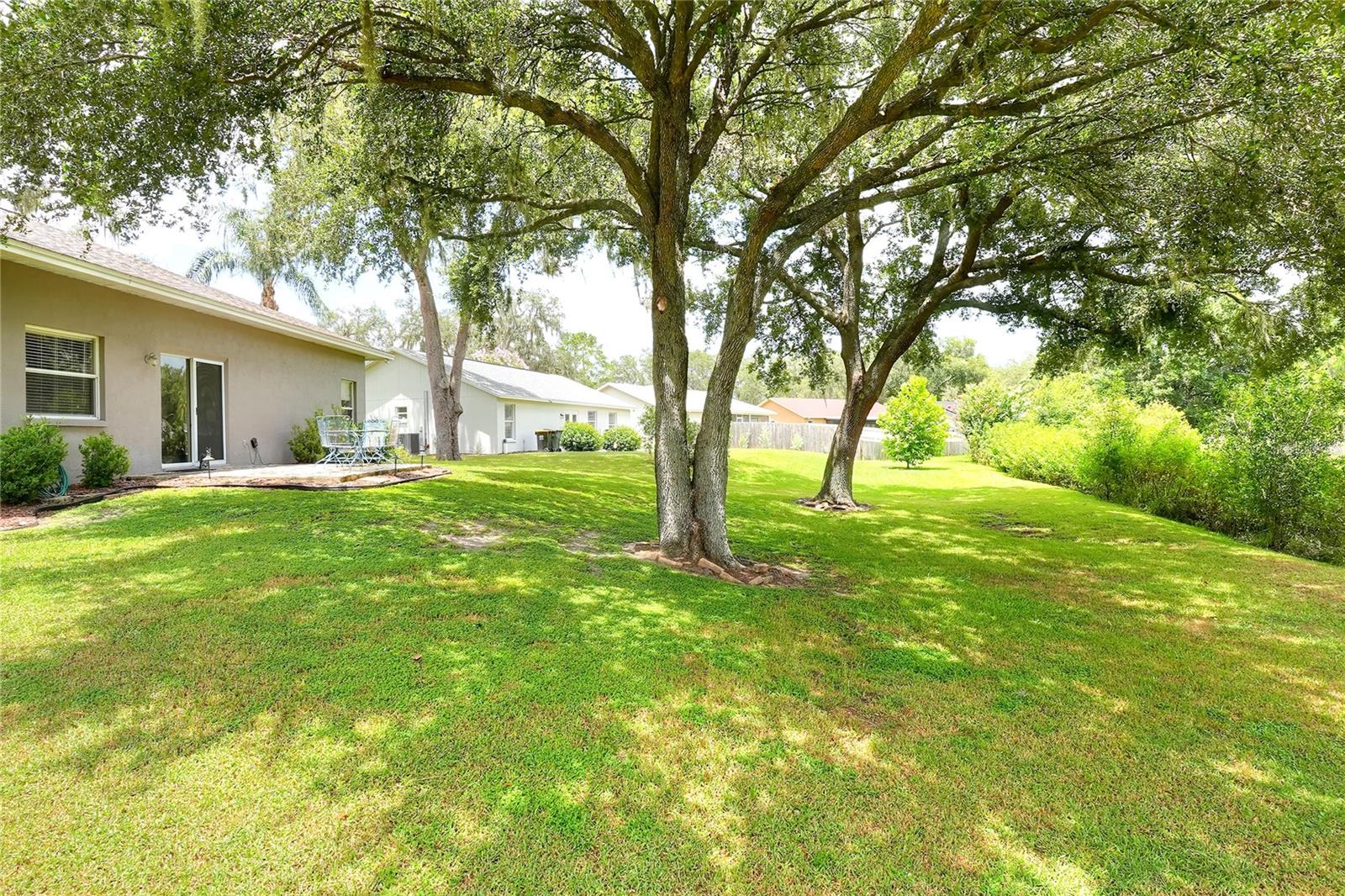 Image 38 of 47 For 1685 Kinsman Way