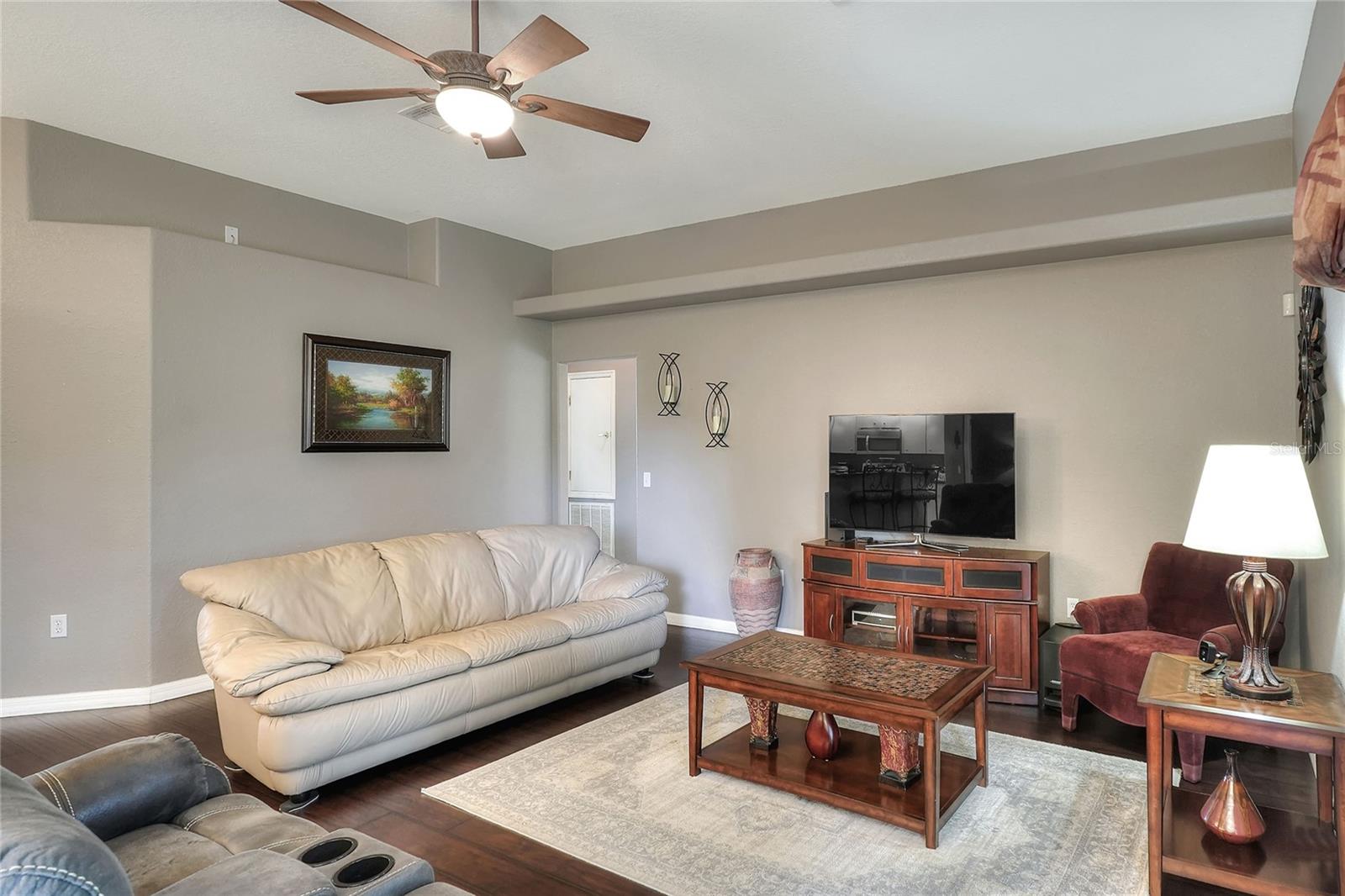 Image 8 of 47 For 1685 Kinsman Way