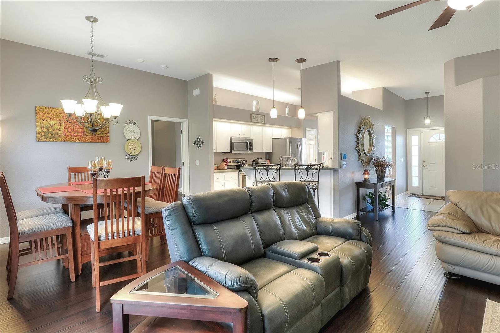 Image 9 of 47 For 1685 Kinsman Way