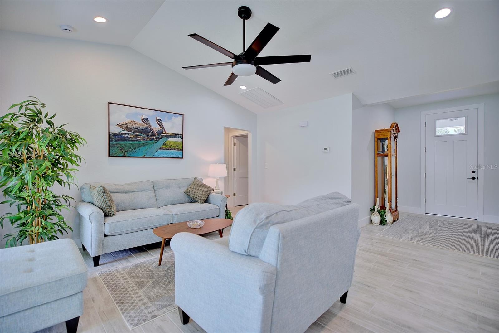 Image 8 of 40 For 2724 Duane Palmer Boulevard