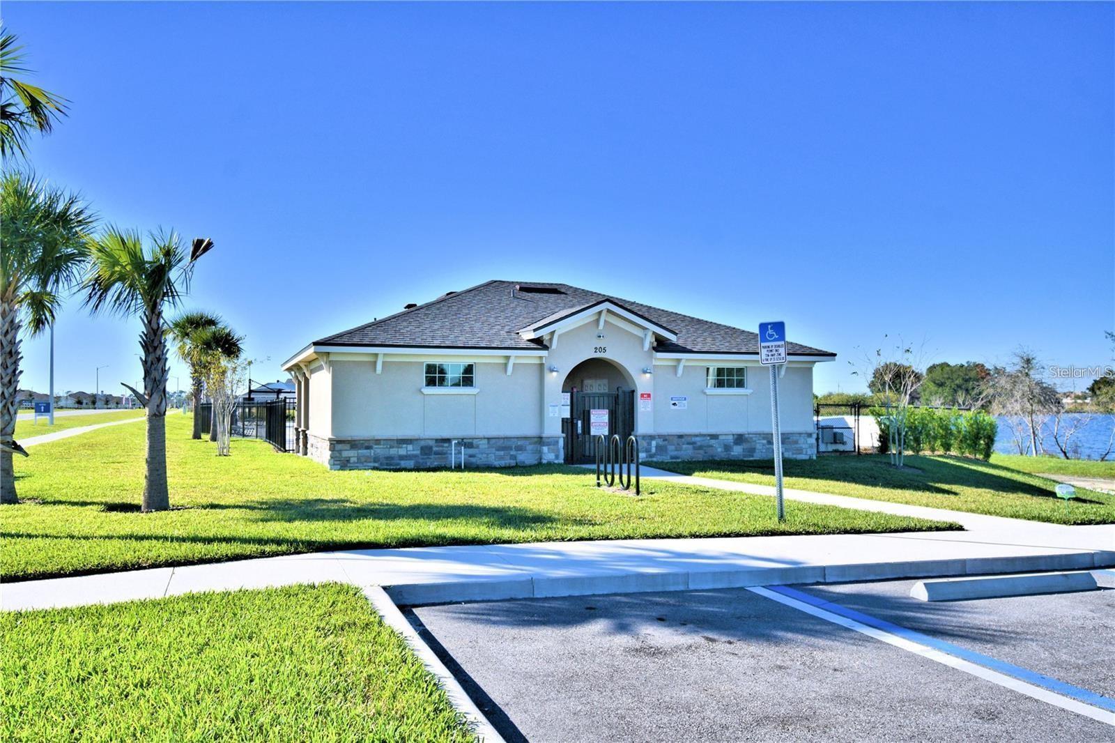 Image 4 of 5 For 1533 Leamington Lane
