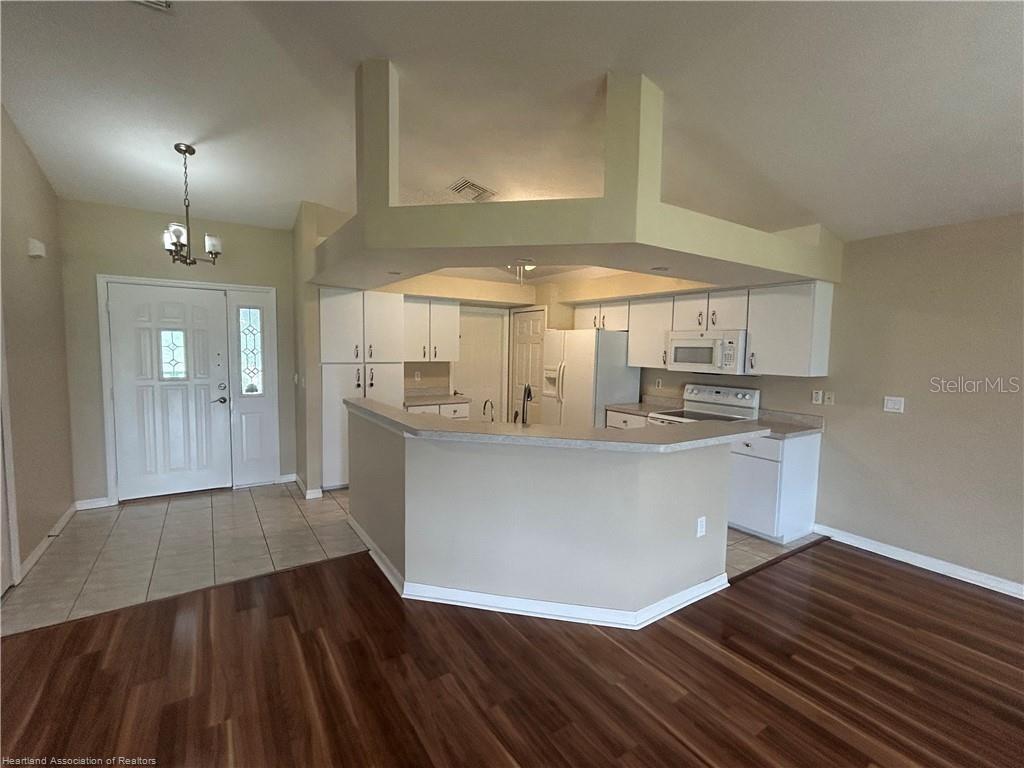 Image 12 of 45 For 6315 Columbus Boulevard