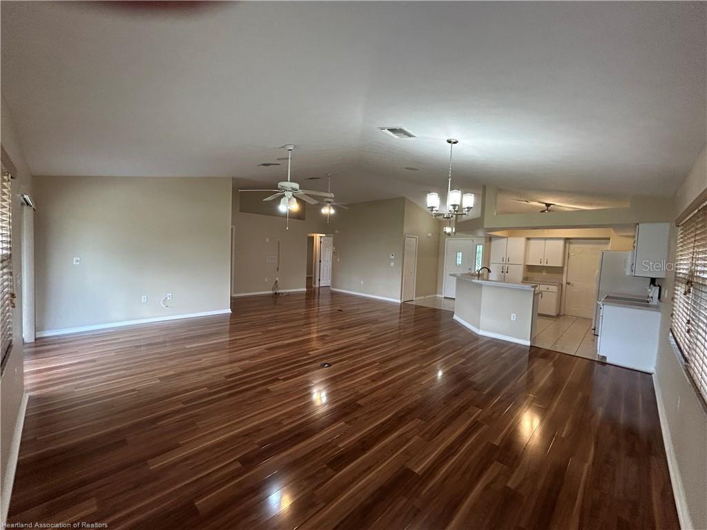 Image 14 of 45 For 6315 Columbus Boulevard