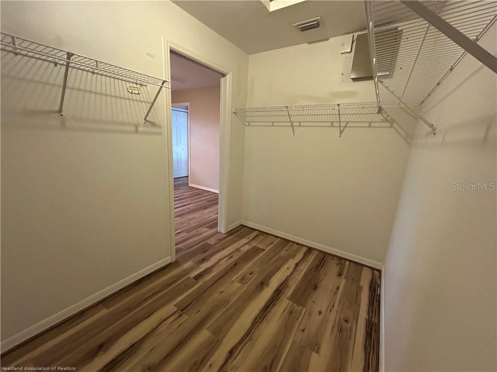 Image 22 of 45 For 6315 Columbus Boulevard