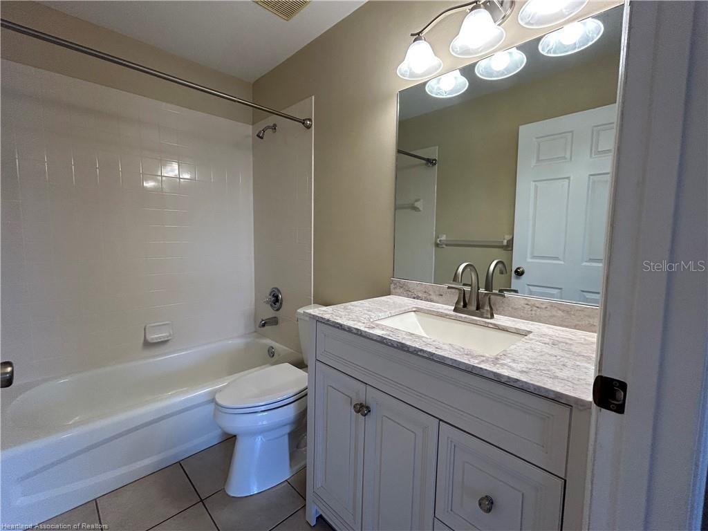 Image 31 of 45 For 6315 Columbus Boulevard