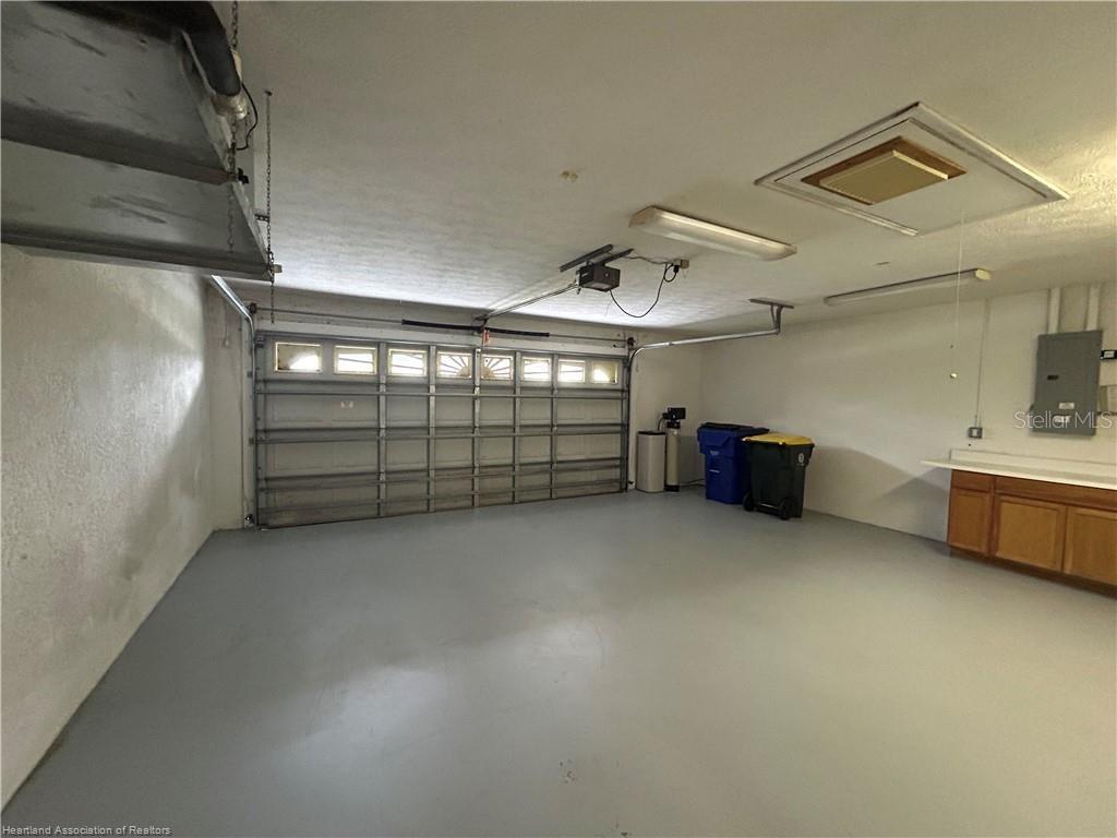 Image 36 of 45 For 6315 Columbus Boulevard