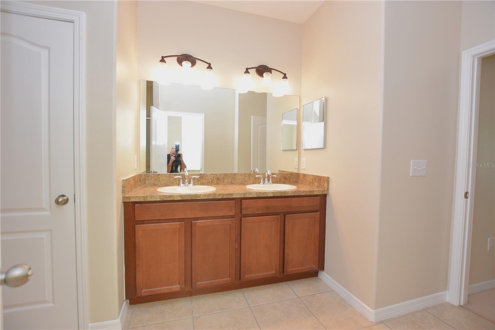 Image 21 of 45 For 1525 Acadia Harbor Place