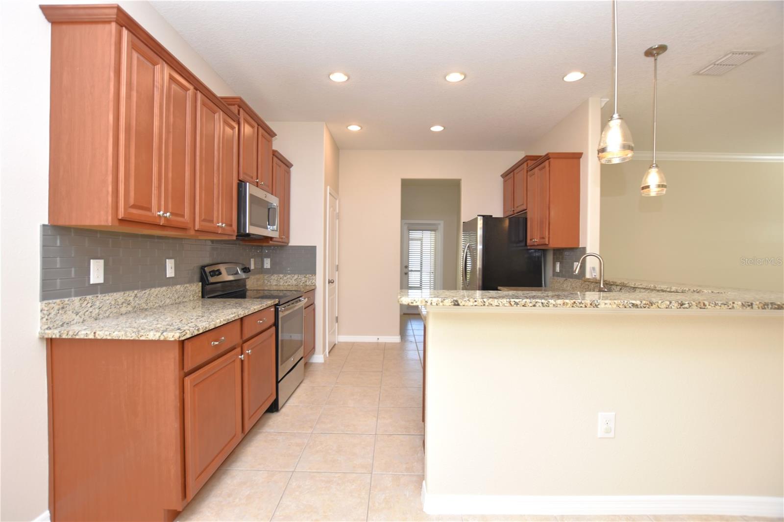 Image 3 of 45 For 1525 Acadia Harbor Place