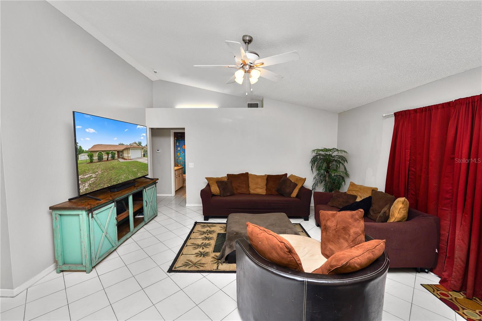 Image 9 of 30 For 2611 Jennifer Drive