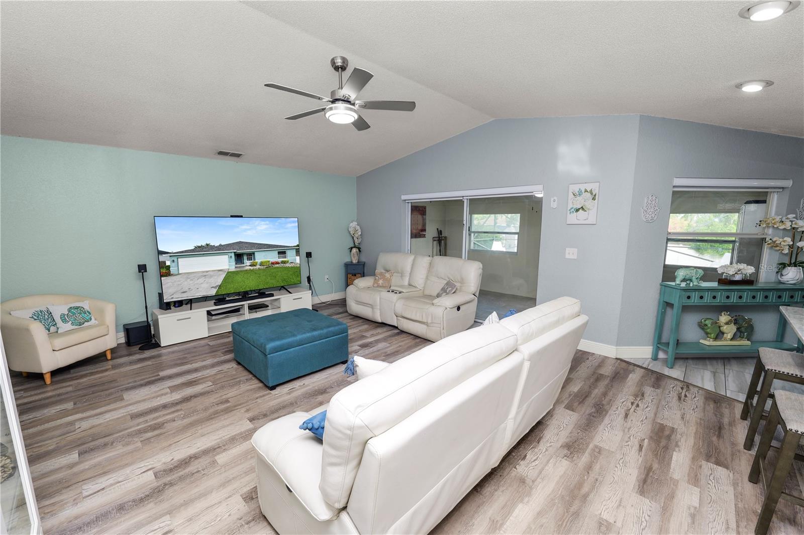 Image 6 of 56 For 8026 Ashley Pointe Drive