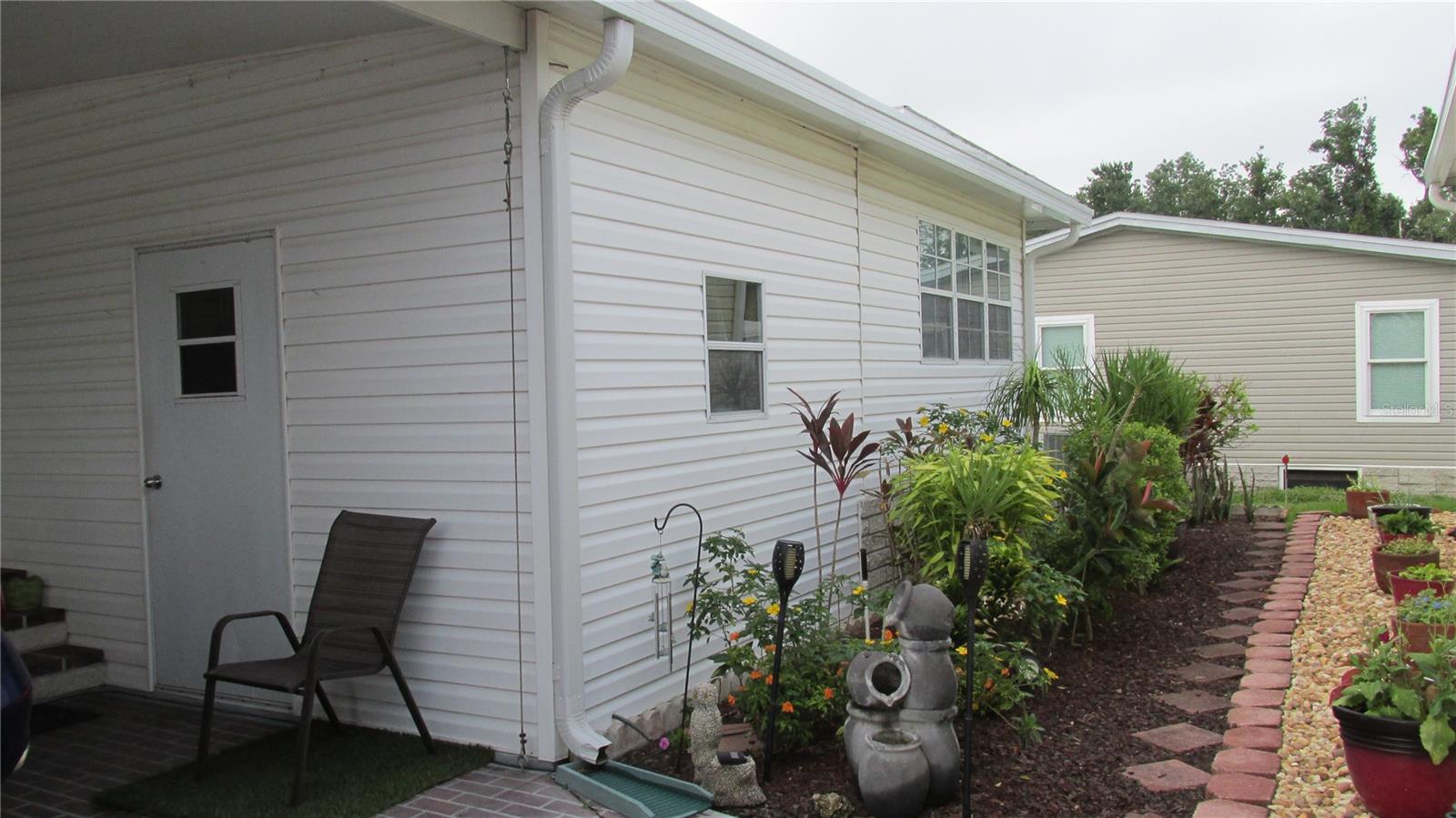 Image 5 of 52 For 251 Ramsgate Way