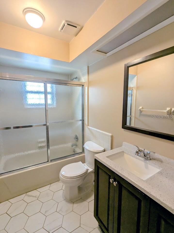 Image 11 of 15 For 553 Saint Andrews Road