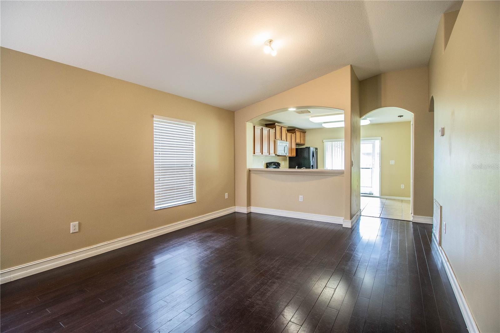 Image 11 of 61 For 7281 Cedarcrest Boulevard