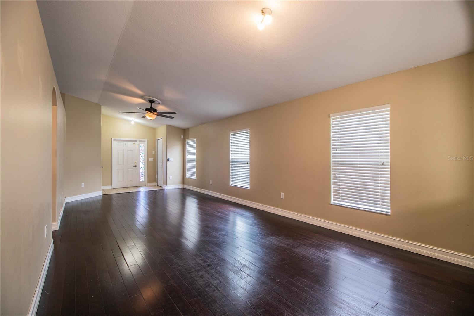 Image 14 of 61 For 7281 Cedarcrest Boulevard