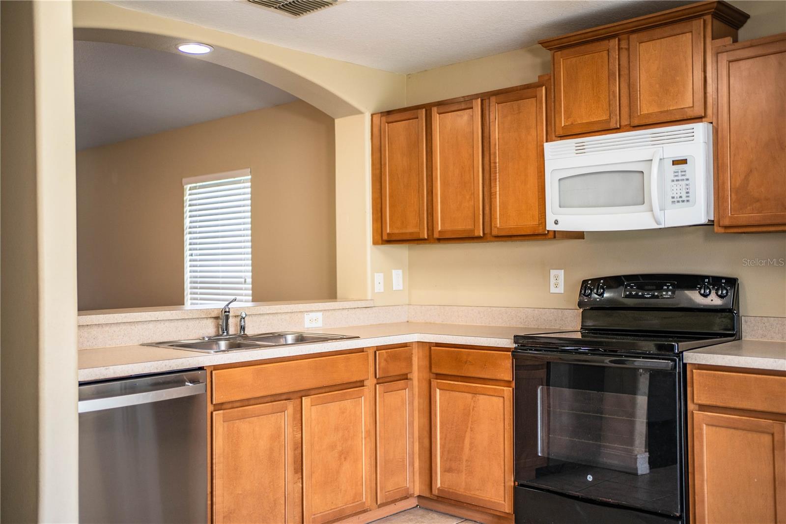 Image 21 of 61 For 7281 Cedarcrest Boulevard