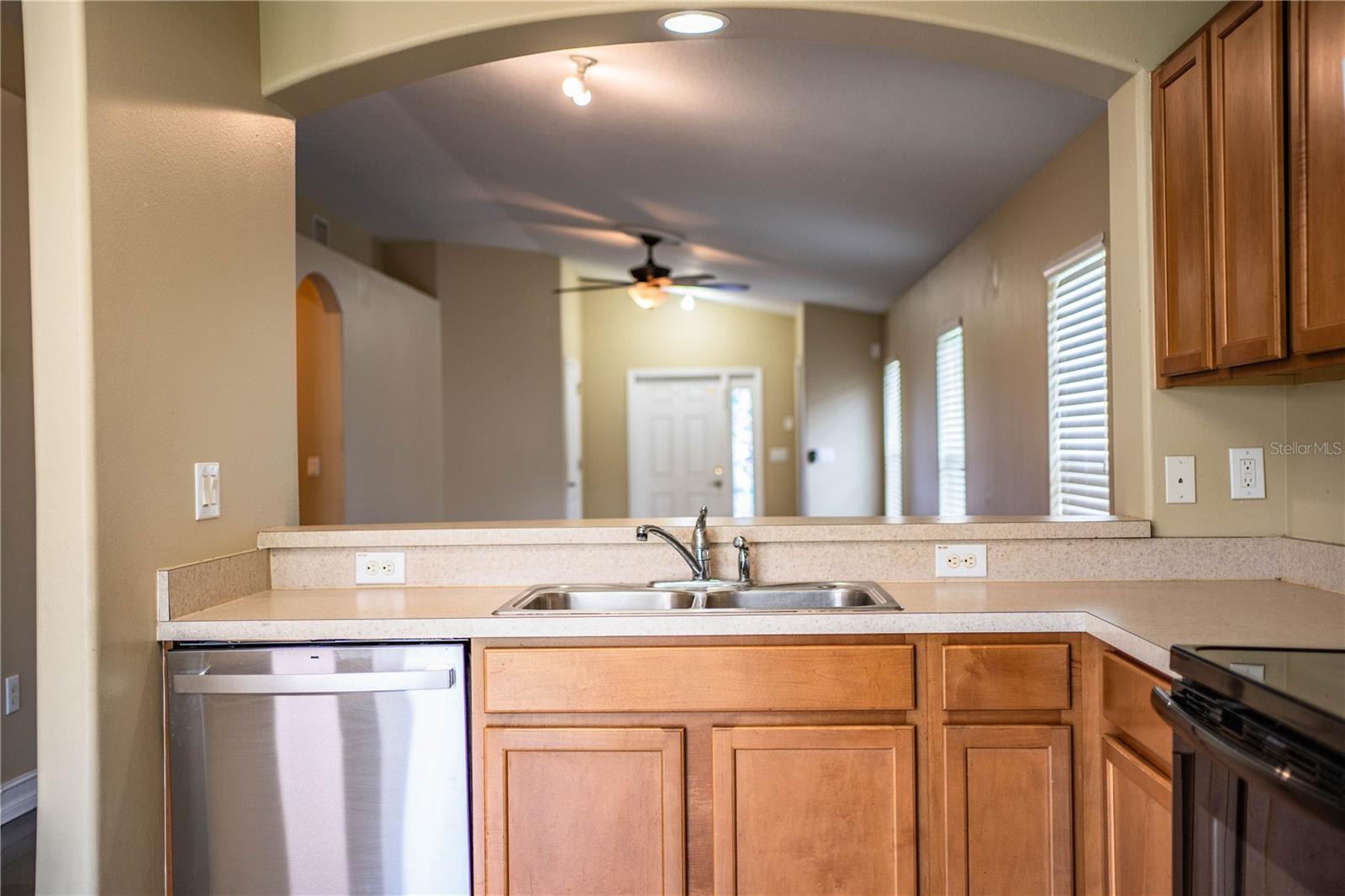 Image 24 of 61 For 7281 Cedarcrest Boulevard