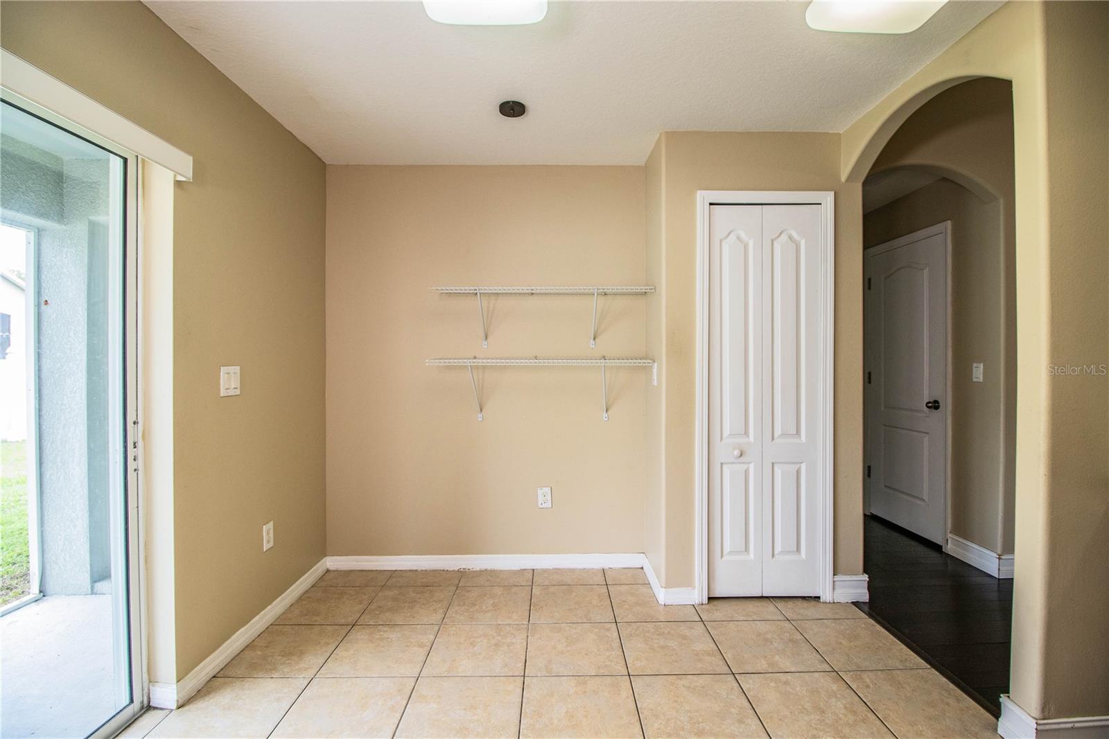 Image 26 of 61 For 7281 Cedarcrest Boulevard
