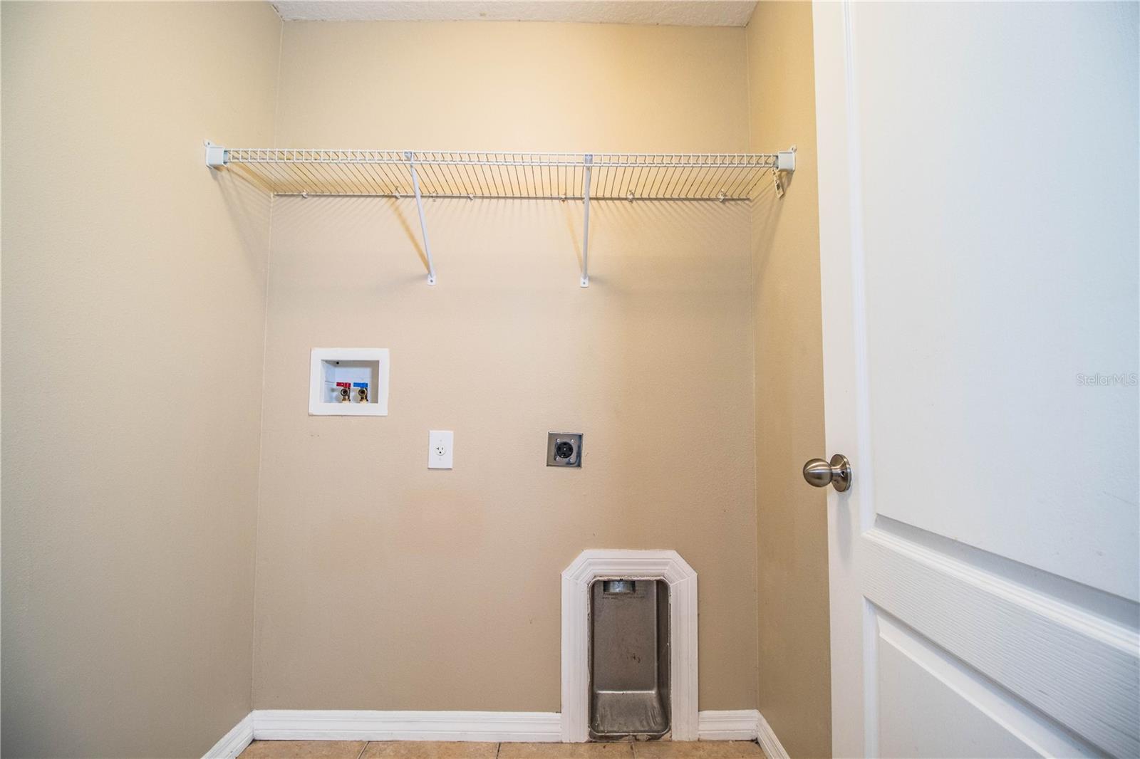 Image 27 of 61 For 7281 Cedarcrest Boulevard