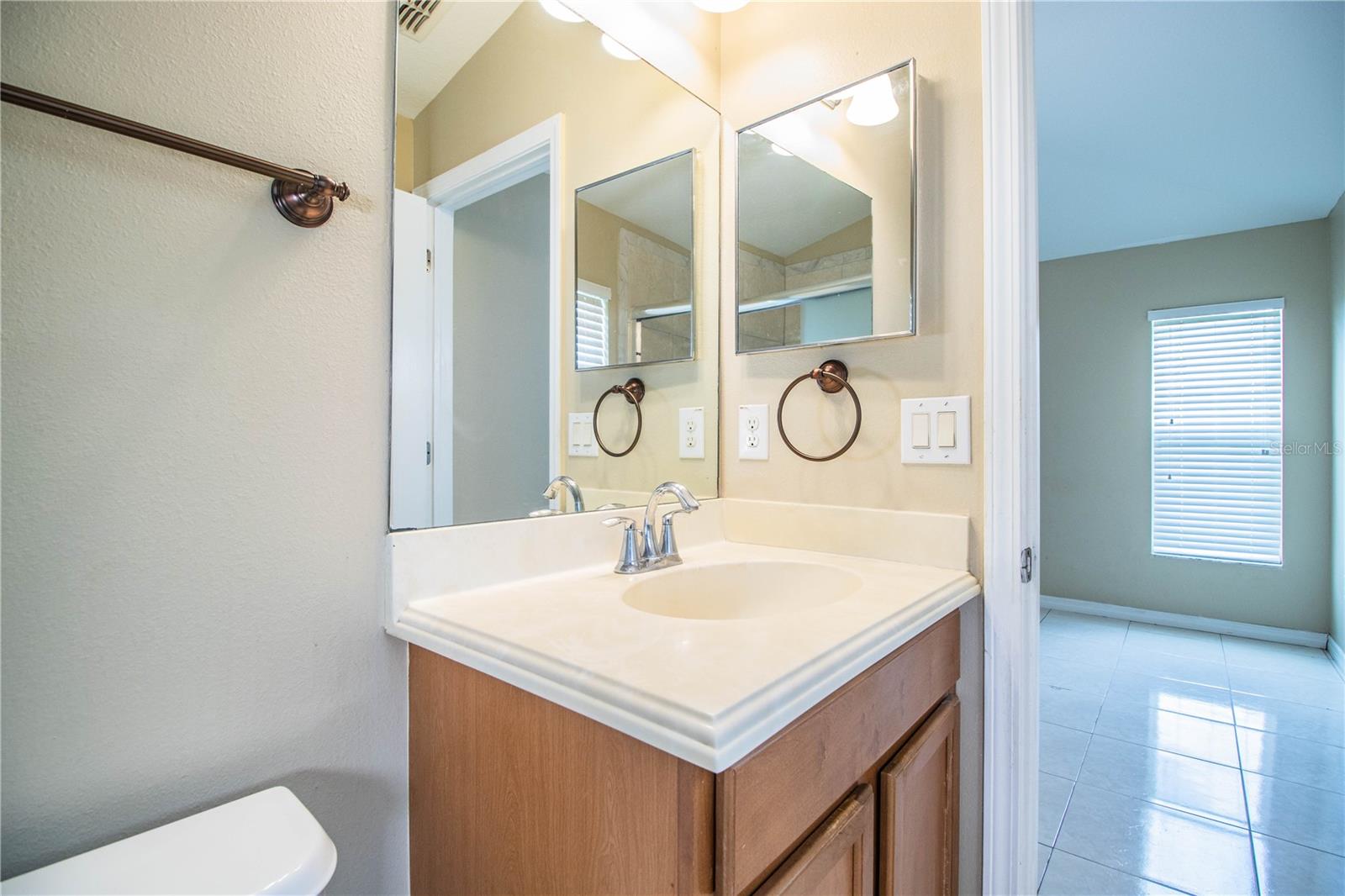 Image 33 of 61 For 7281 Cedarcrest Boulevard