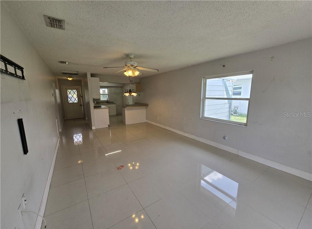 Image 8 of 20 For 2221 Sage Crest Drive