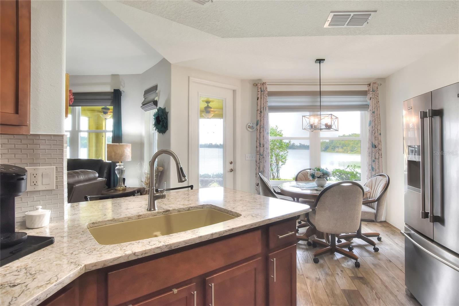 Image 14 of 50 For 3913 Serenade Lane 4