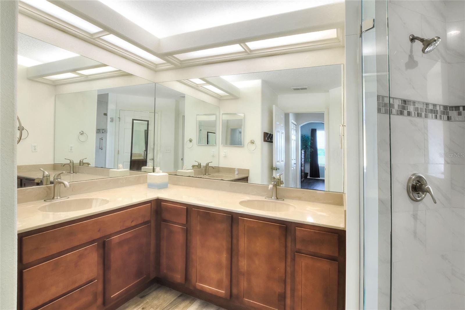 Image 19 of 50 For 3913 Serenade Lane 4