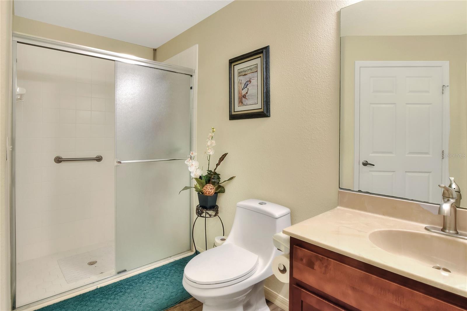 Image 26 of 50 For 3913 Serenade Lane 4