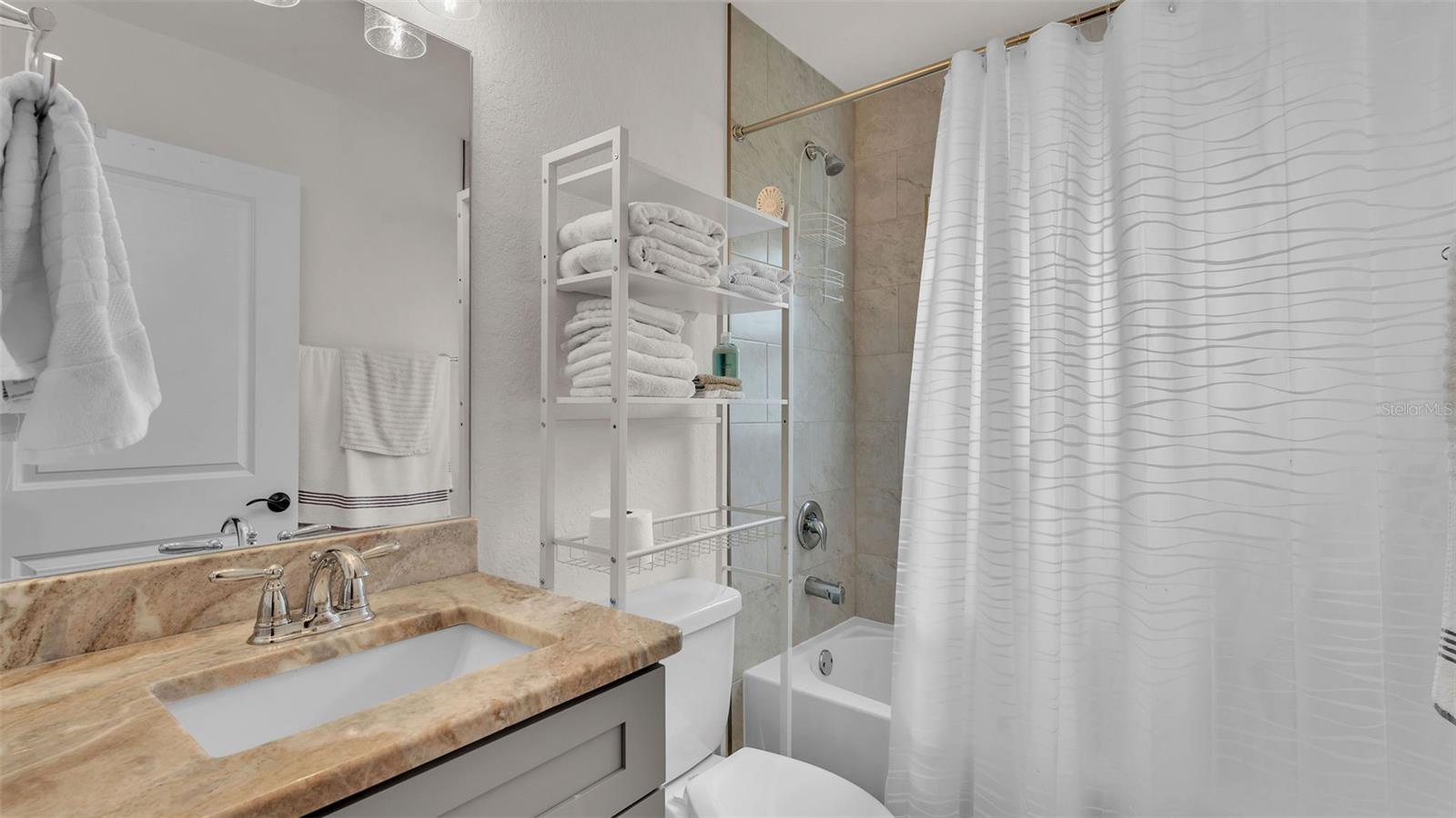Image 14 of 45 For 843 Allison Place