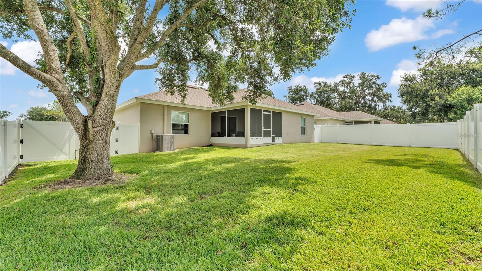 Image 7 of 45 For 843 Allison Place